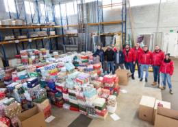 Weihnachtspackerlaktion 2025 in Wiener Neustadt Serviceprojekt Round Table WN